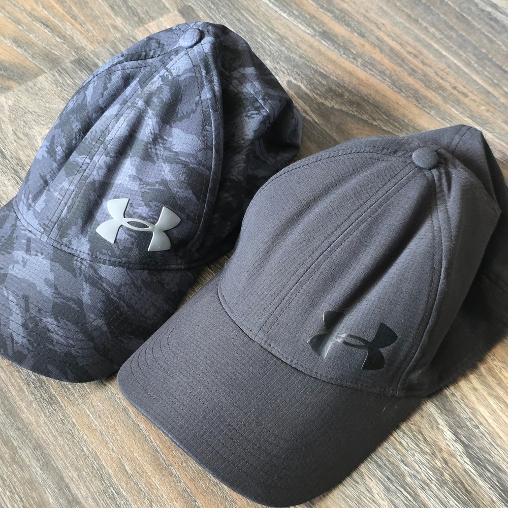 Under Armour Mens 2 Pack Ripstop Baseball Caps Black Gray Camo LG XL